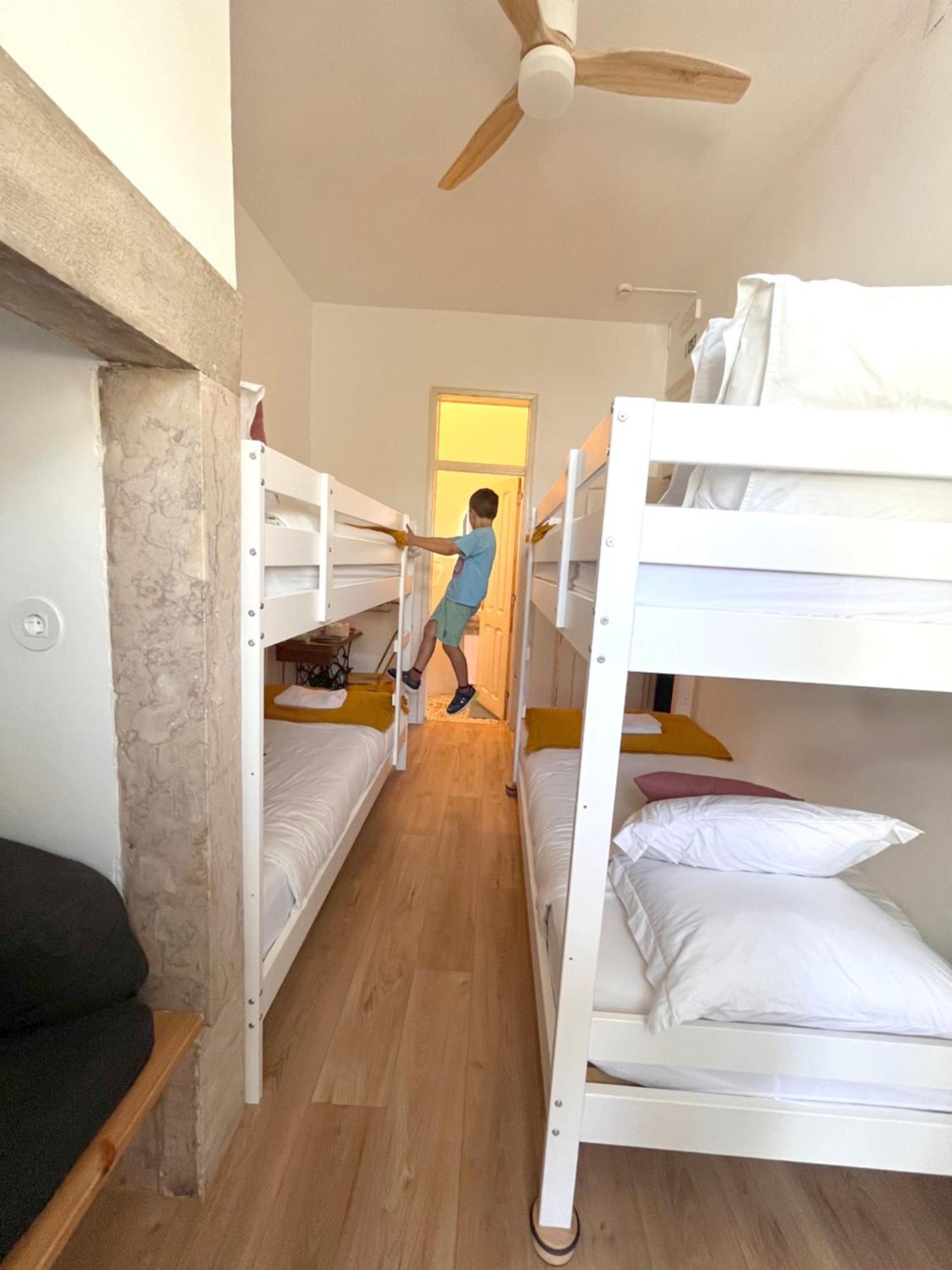 Lisbon Chillout Hostel Exterior photo
