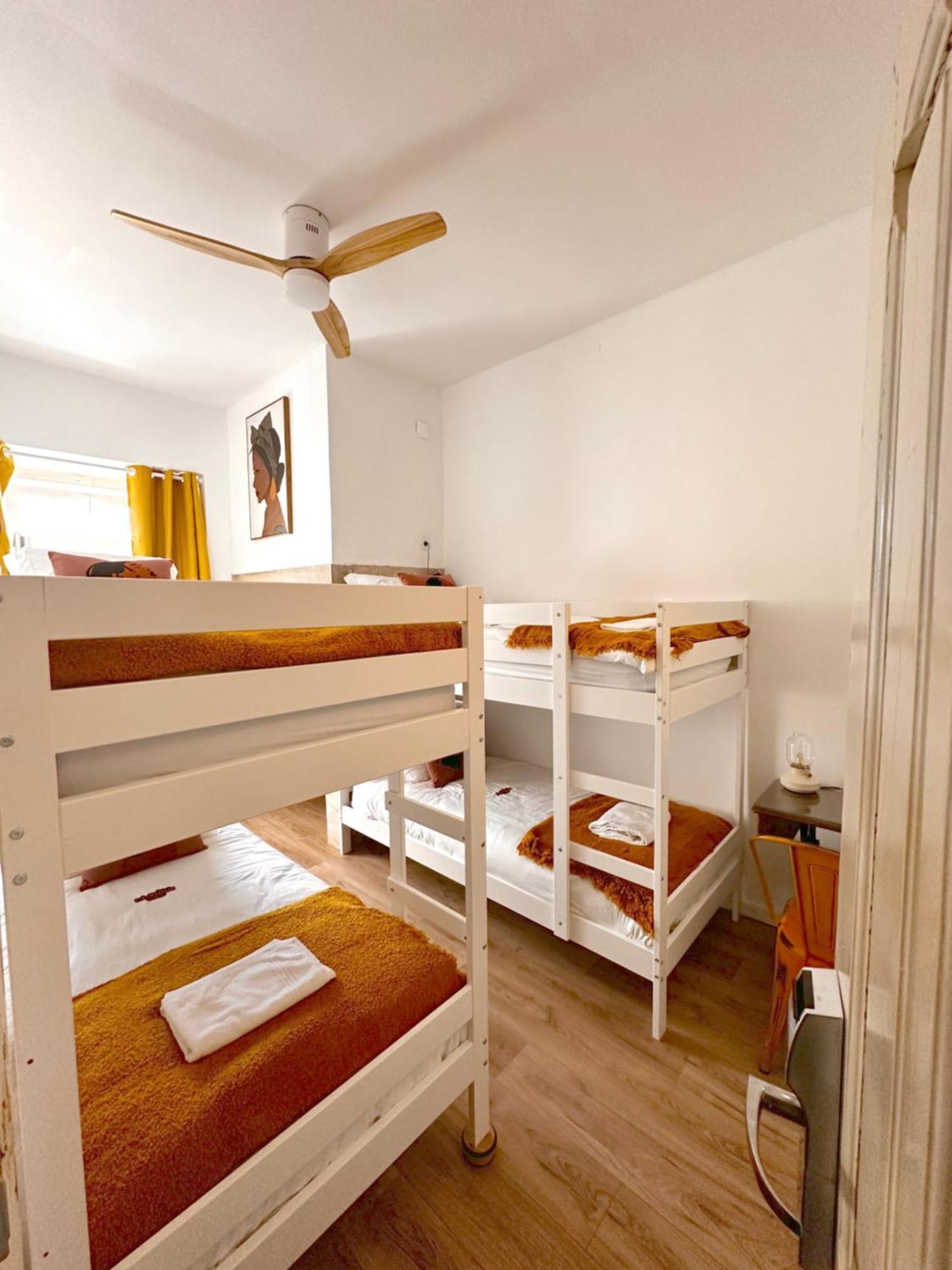 Lisbon Chillout Hostel Exterior photo