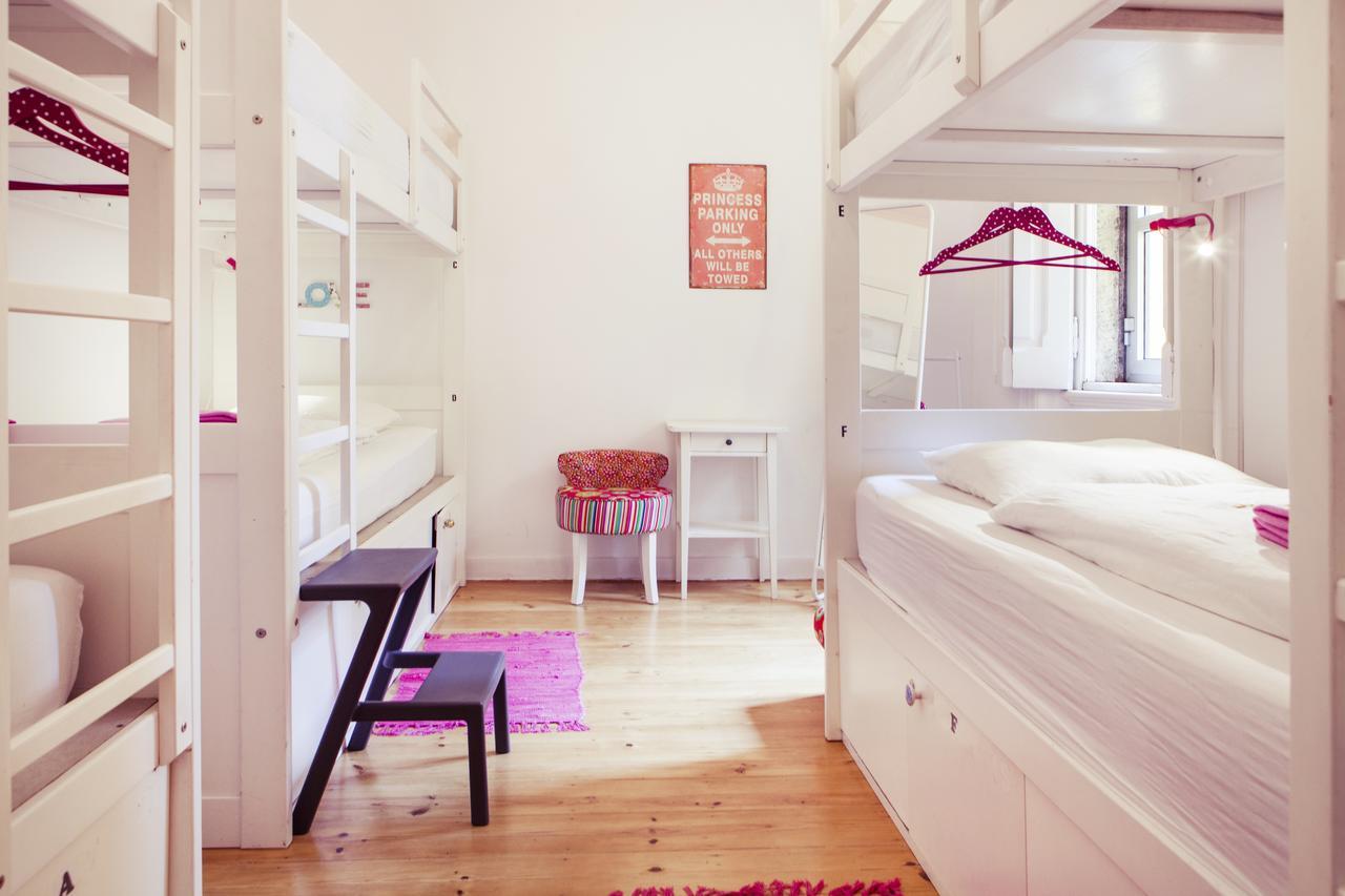 Lisbon Chillout Hostel Exterior photo
